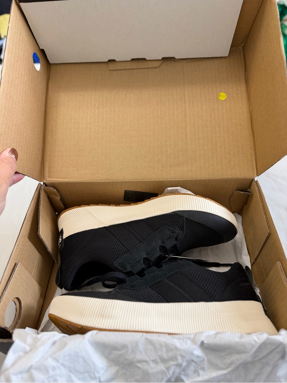Sorel out n about III low Sneakers NIB